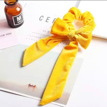 Load image into Gallery viewer, Women’s Velvet Ribbon Bow Scrunchies

