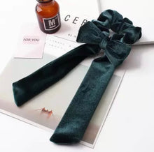 Load image into Gallery viewer, Women’s Velvet Ribbon Bow Scrunchies
