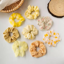 Load image into Gallery viewer, Scrunchies
